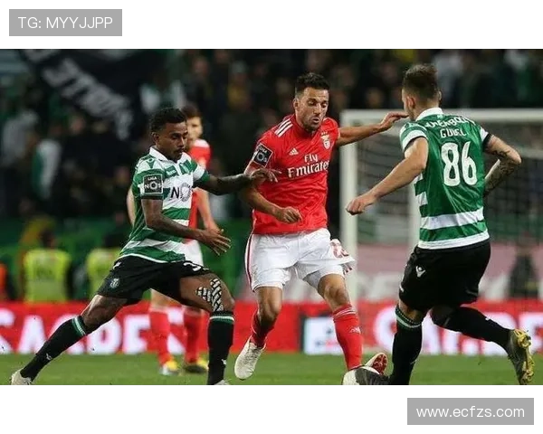 足球明星菲戈在比赛中表现如何是否成功进球引发球迷热议 足球明星菲戈在比赛中表现如何是否成功进球引发球迷热议